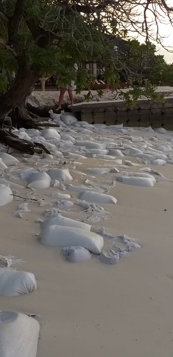 Strand Adaaran Select Meedhupparu Island Resort - Premium All Inclusive