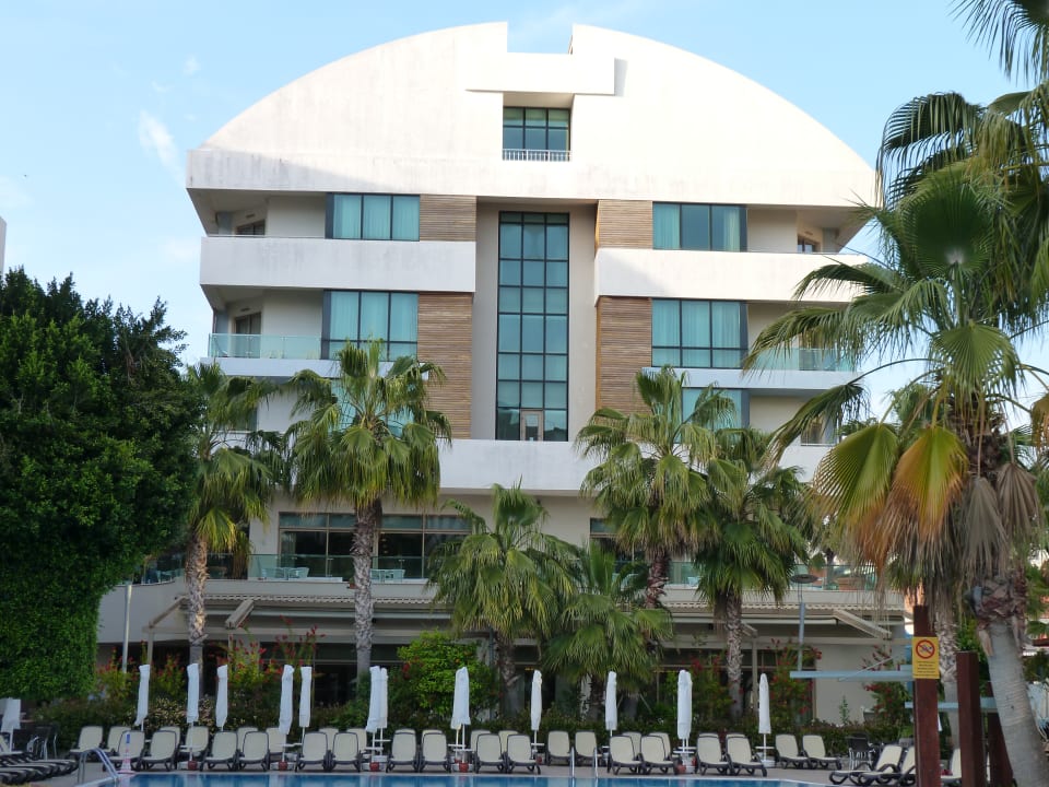 Außenansicht Port Side Resort Hotel