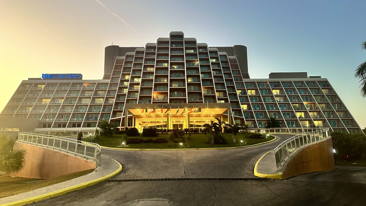 Außenansicht Blau varadero - Adults only