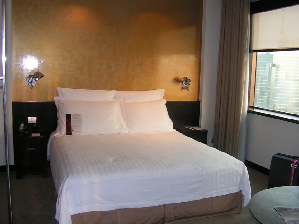 Executive Suite Schlafzimmer Millennium Hilton Bangkok