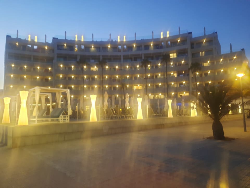 Außenansicht Aparthotel Fontanellas Playa