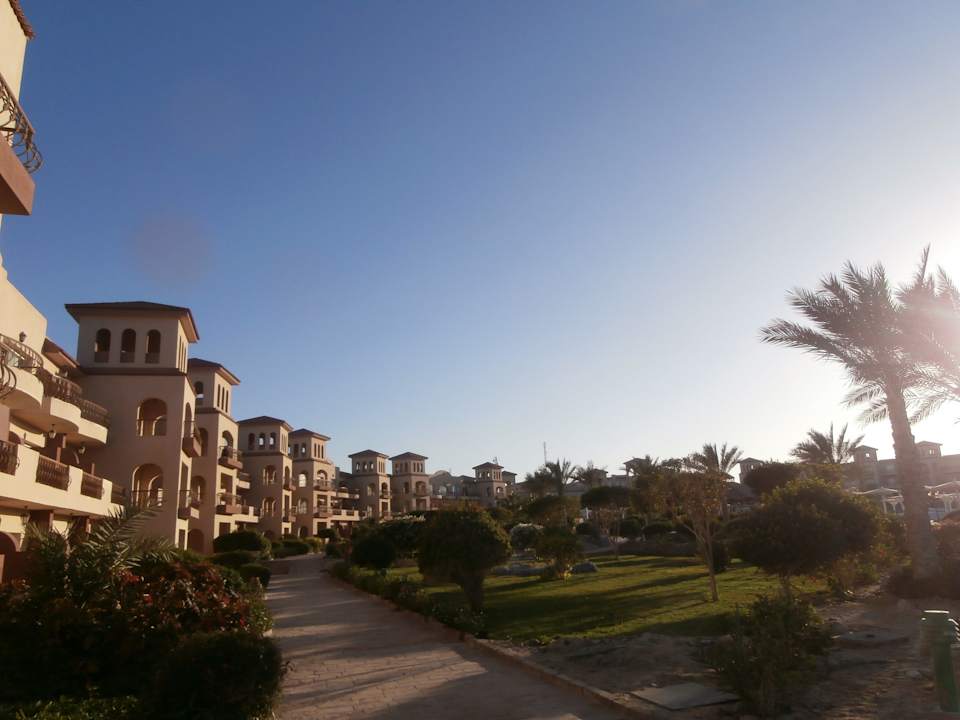Normale Zimmer Pensée Royal Garden Beach Resort