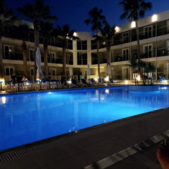 Außenansicht Cameo Beach Resort