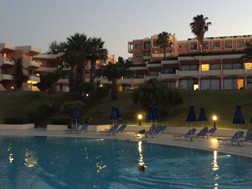 Pool Kresten Palace Hotel