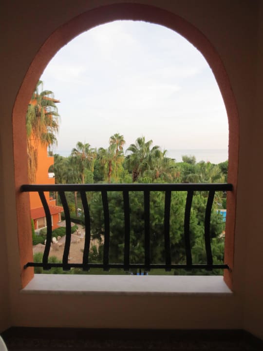 Ausblick Zimmer mit seitlichem Meerblick 3.OG Club Turtas Beach Hotel