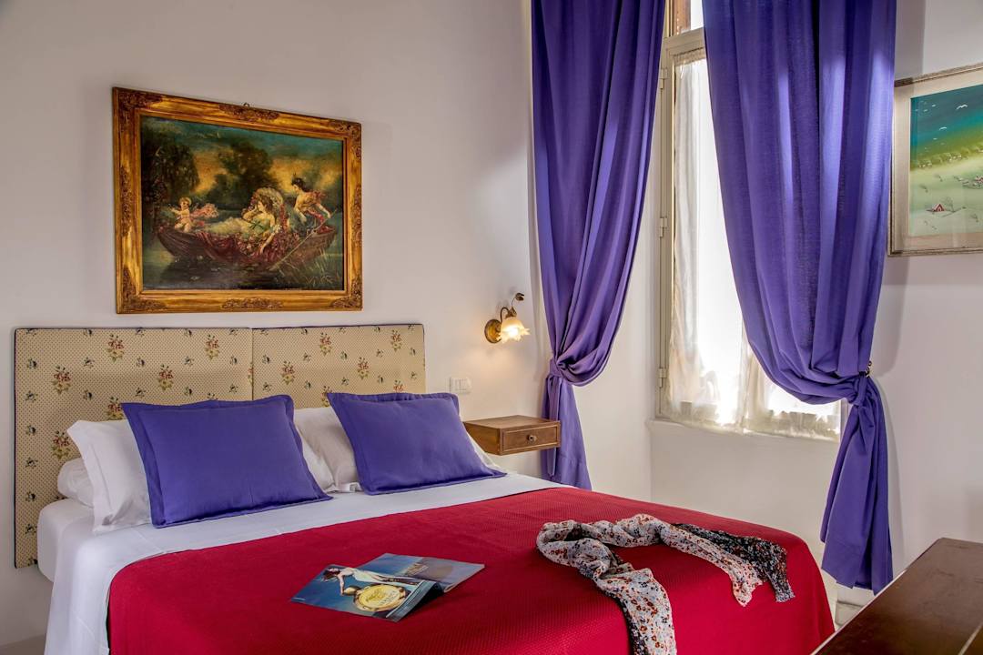 Double Room Roma Central Guest House