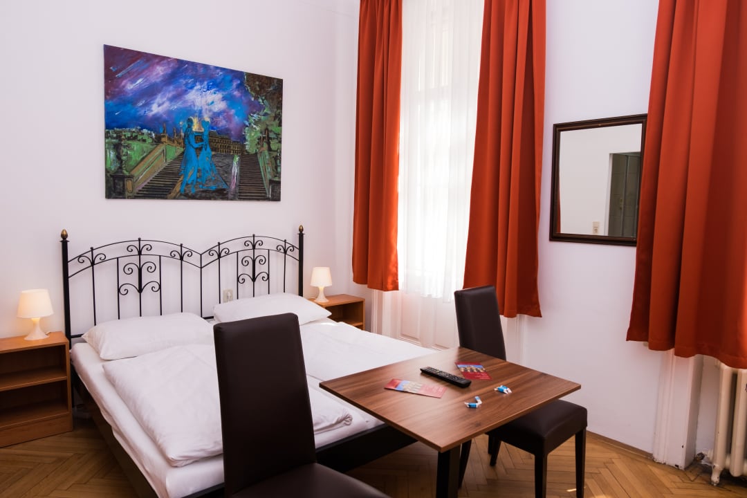 Zimmer Hotel Pension Lehrerhaus