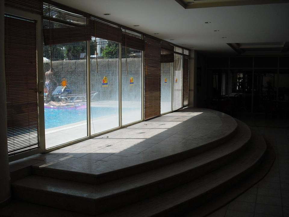 Ausgang Pool Resort Armas Gül Beach