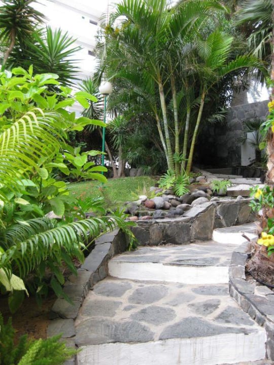 Garten des Hotel Lucana allsun Hotel Lucana