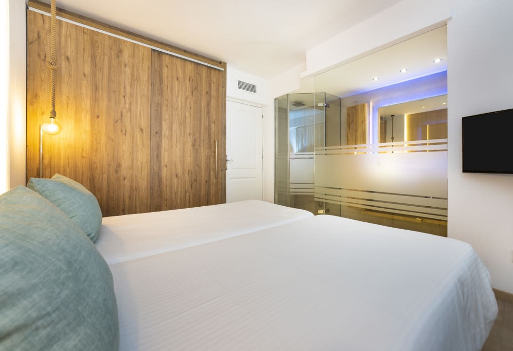 Zimmer Apartamentos S'Olivera