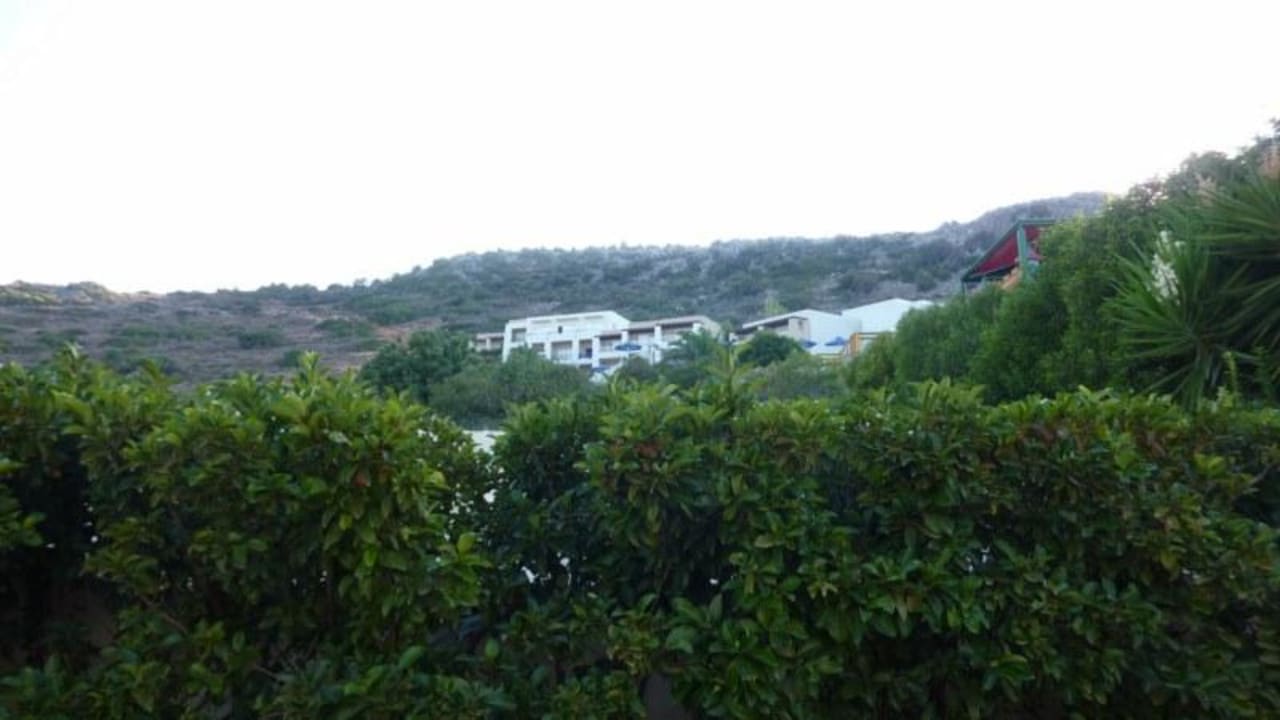 Beschwerlicher Weg zum Zimmer Grand Hotel Holiday Resort