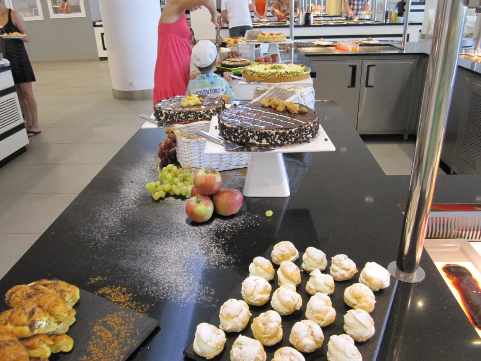 Ein teil des Desserts Princess Andriana Resort & Spa