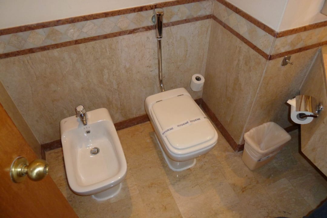 Badezimmer Toilette Continental Hotel Hurghada