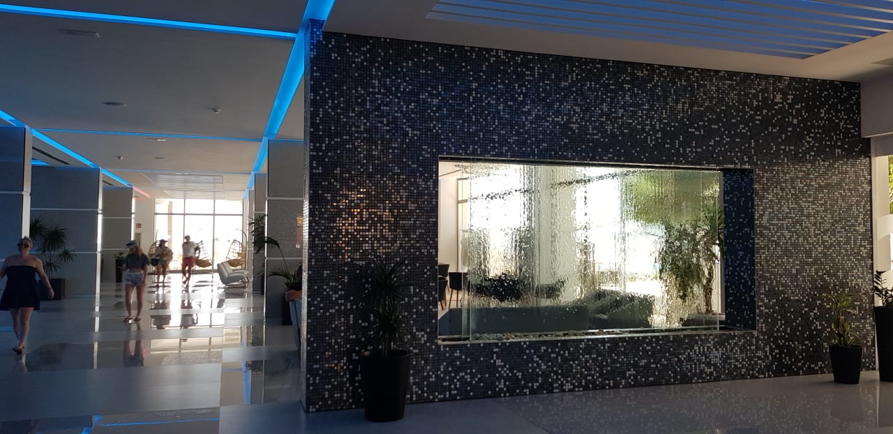 Sonstiges The Ibiza Twiins