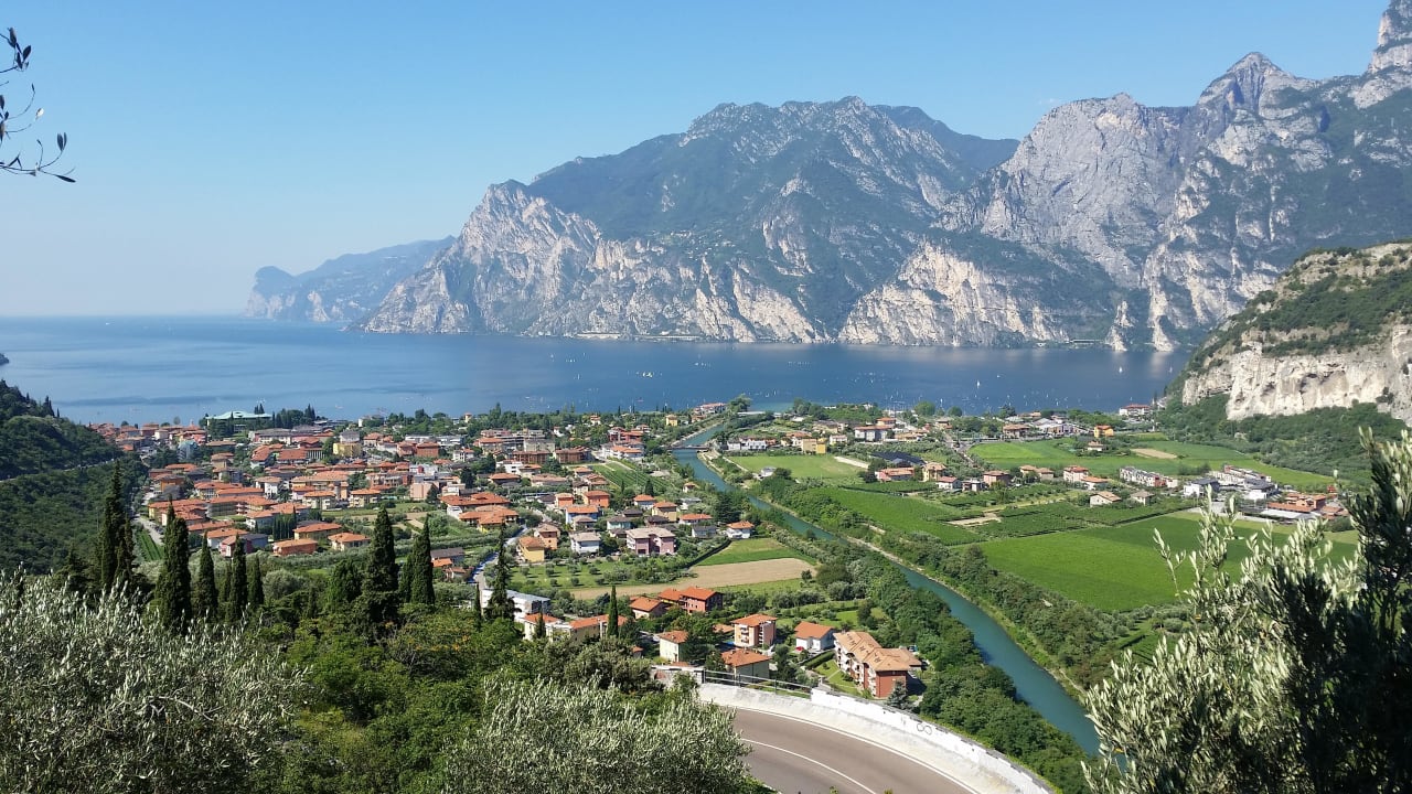 Blick auf Torbole GoTì Hotel