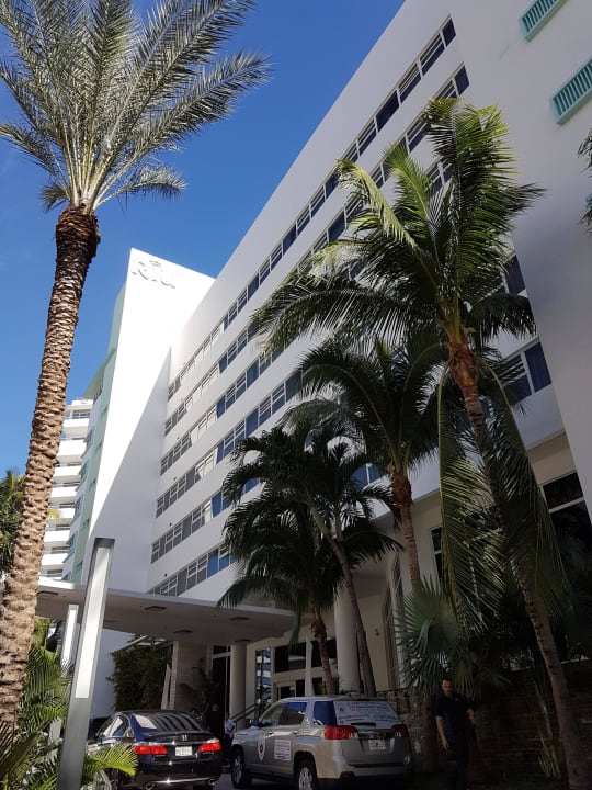 Ansicht des Hotels von der Hauptstr. Hotel Riu Plaza Miami Beach