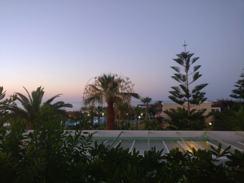 Ausblick Iberostar Waves Creta Panorama & Mare
