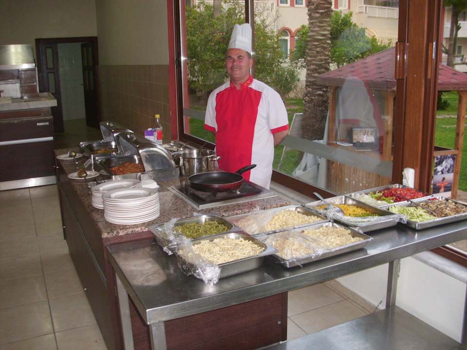 Frisches Gemüse mit Pasta gefällig Hotel Sirma