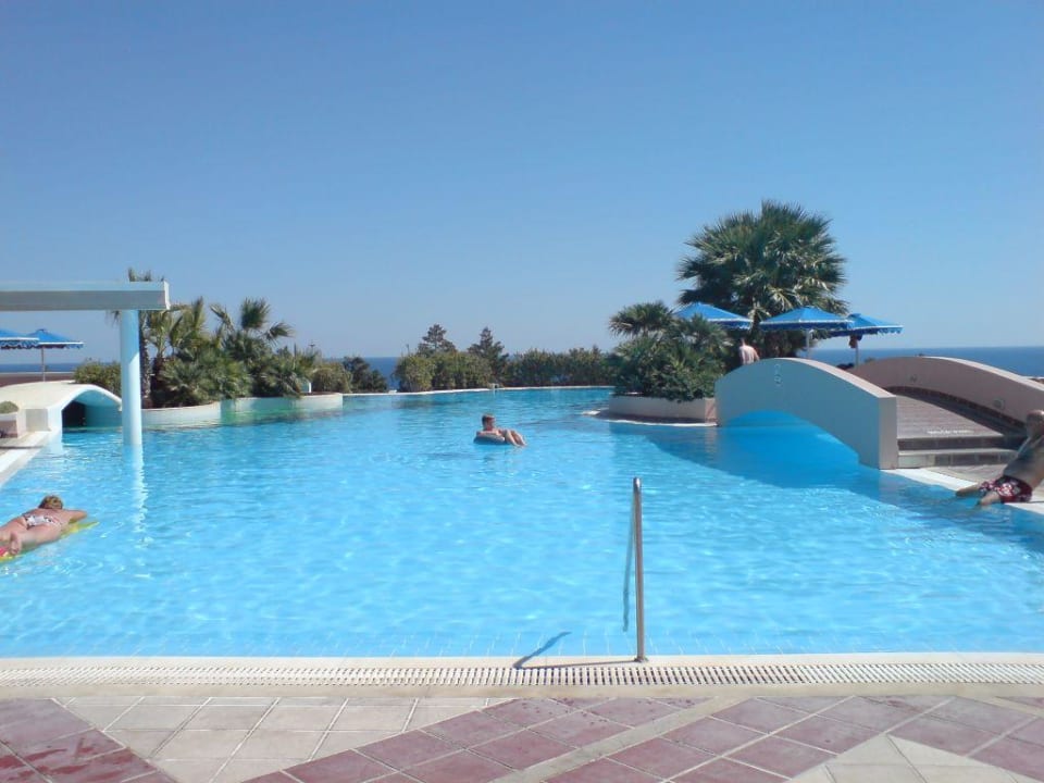 Der obere Pool (Pizzeria)  Mitsis Rodos Village