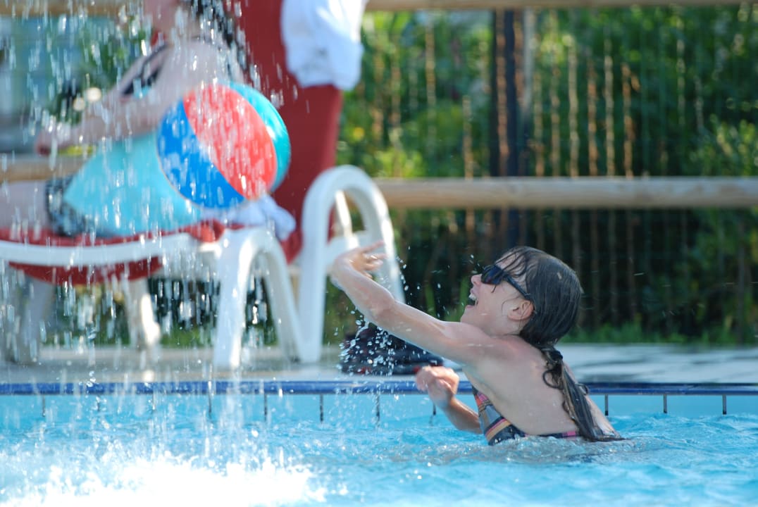 Pool Villaggio San Francesco Mobile Homes by Adria Holiday