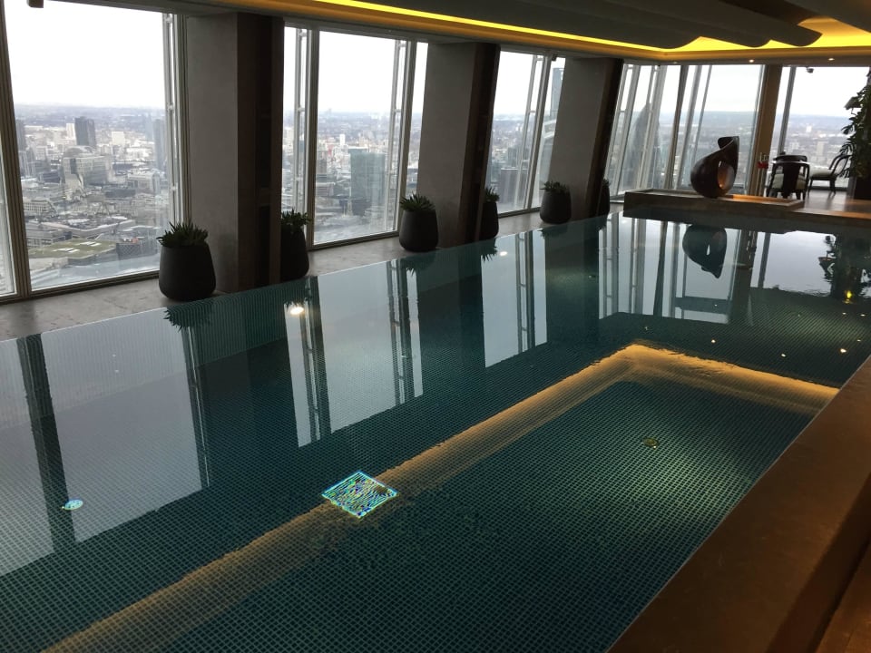 Skypool Shangri-La Hotel, At The Shard, London