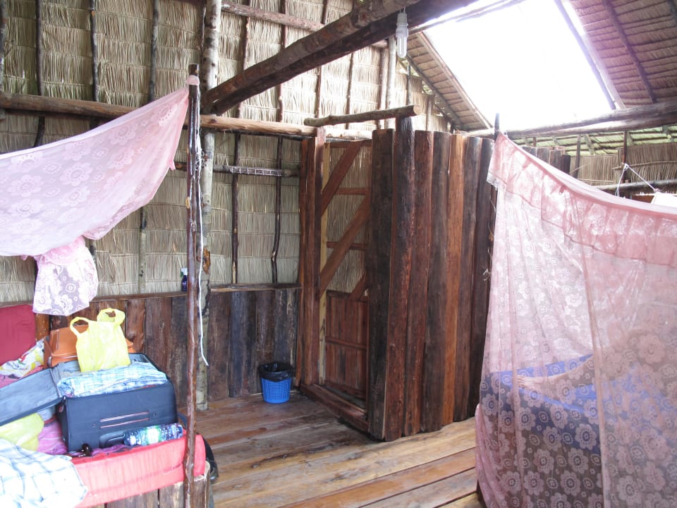 Innenansicht Bungalow Coco's Bungalow Resort