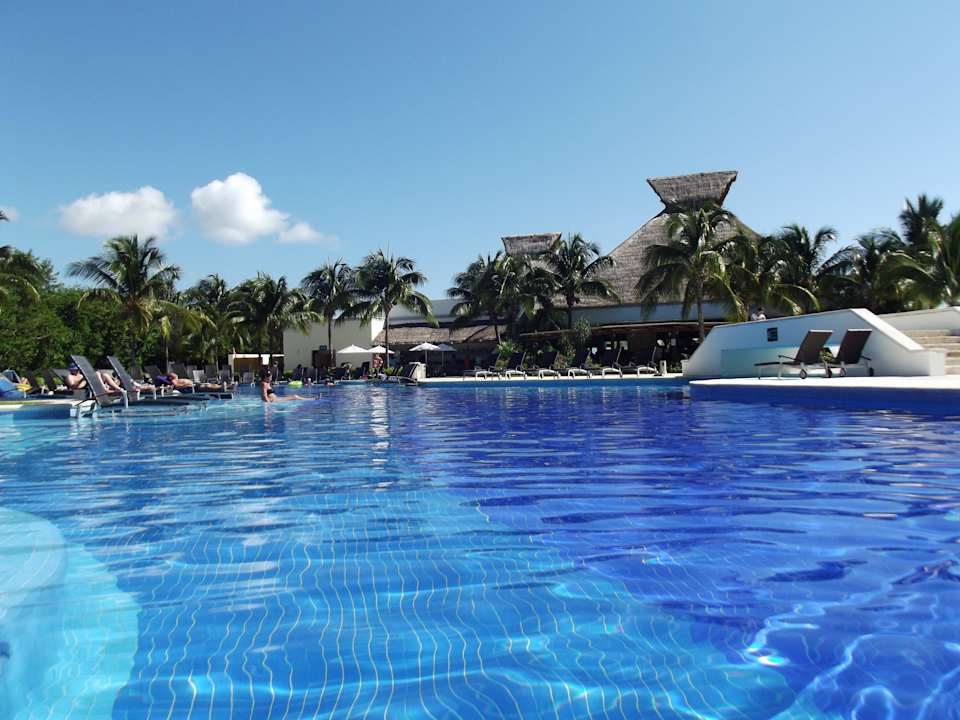 Pool BlueBay Grand Esmeralda