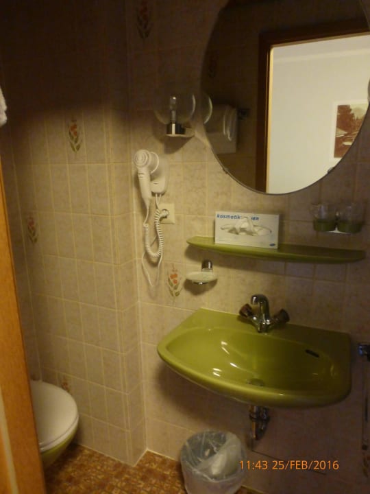 Kleines Zimmer 3 Hotel Alpensonne