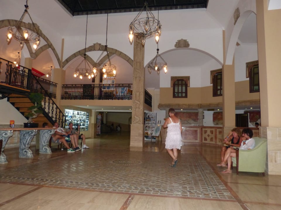 Lobby Club Resort Atlantis