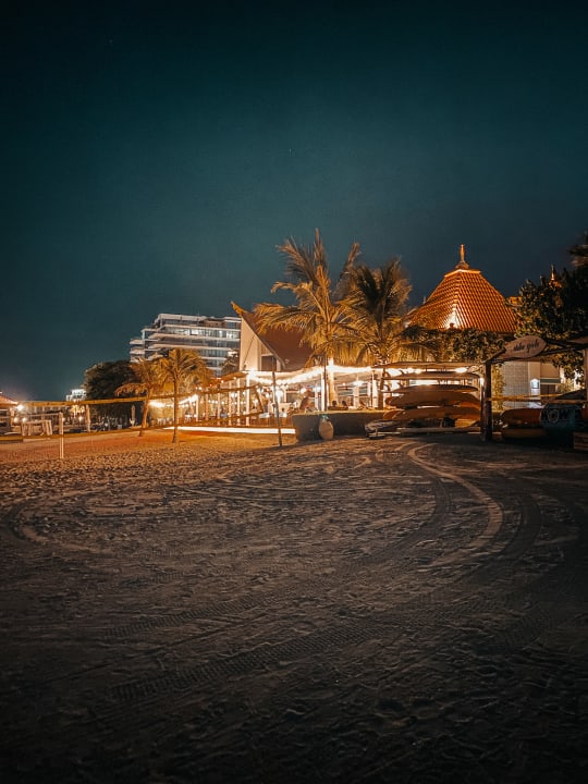 Strand Anantara The Palm Dubai Resort