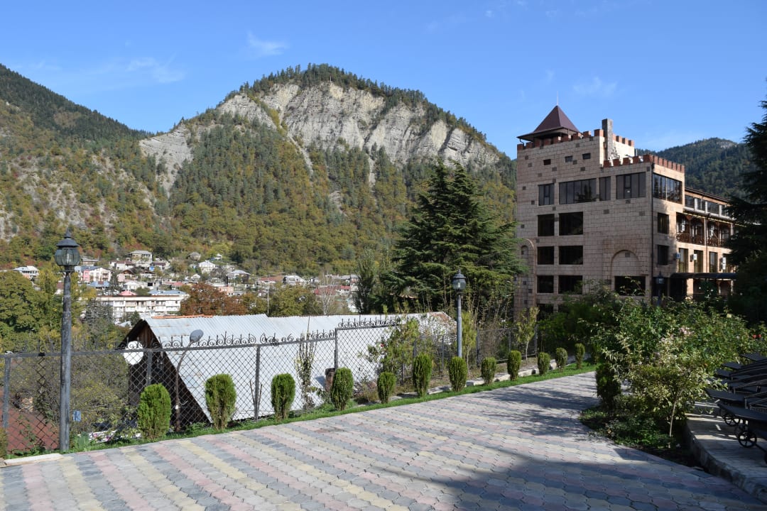 Hotelgebäude Hotel & Spa Borjomi Palace