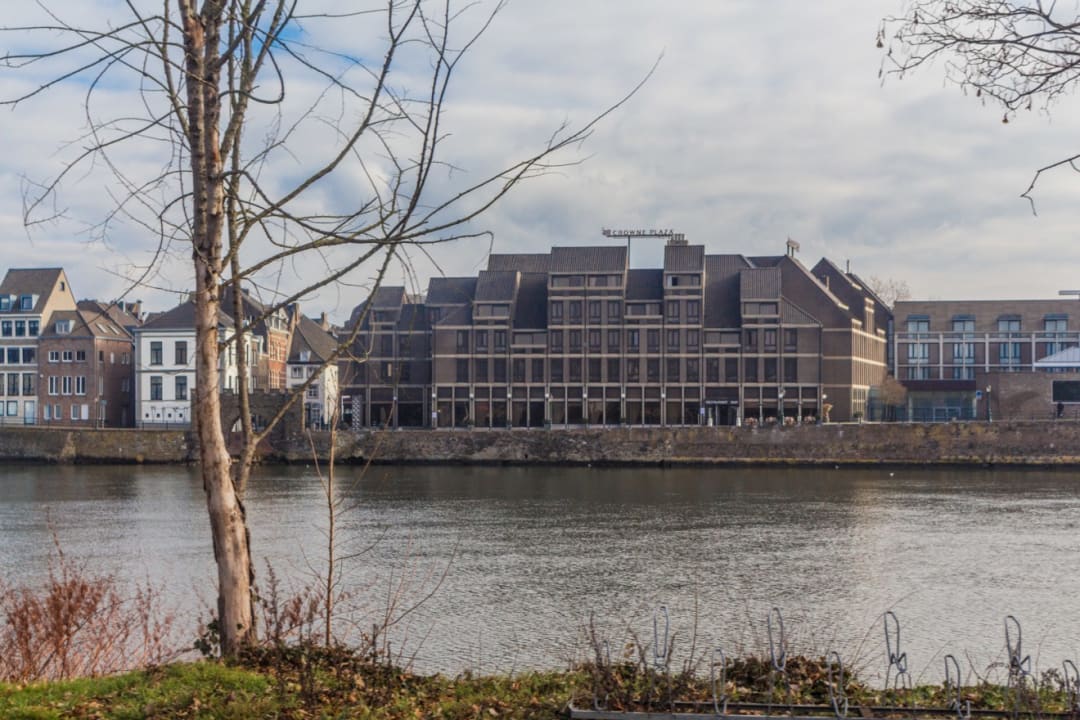 Außenansicht Hotel Crowne Plaza Maastricht