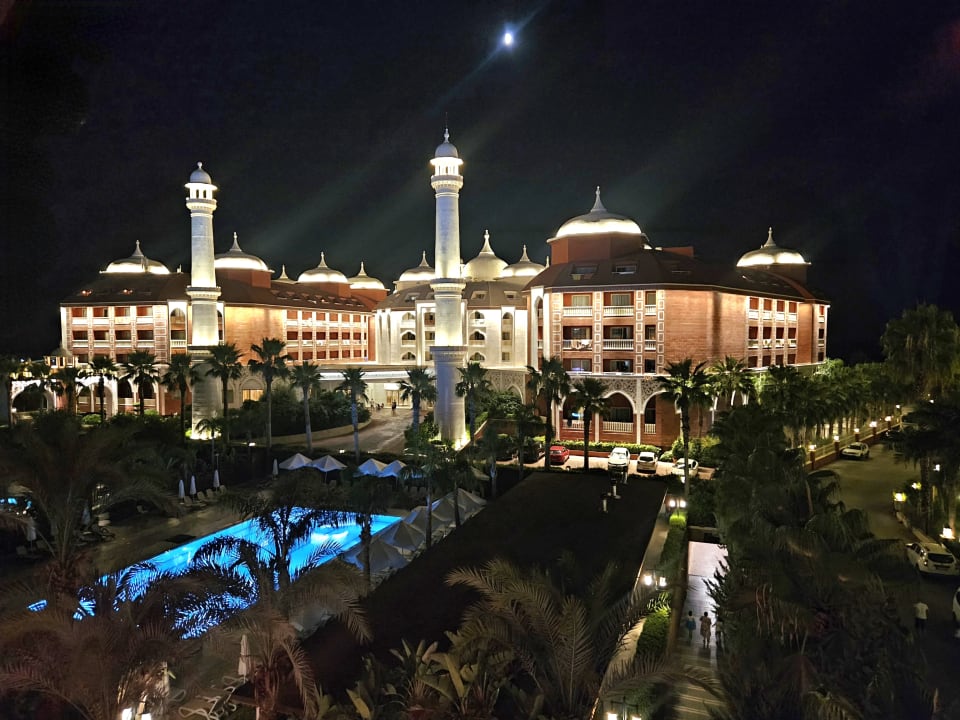 Außenansicht Royal Taj Mahal Hotel