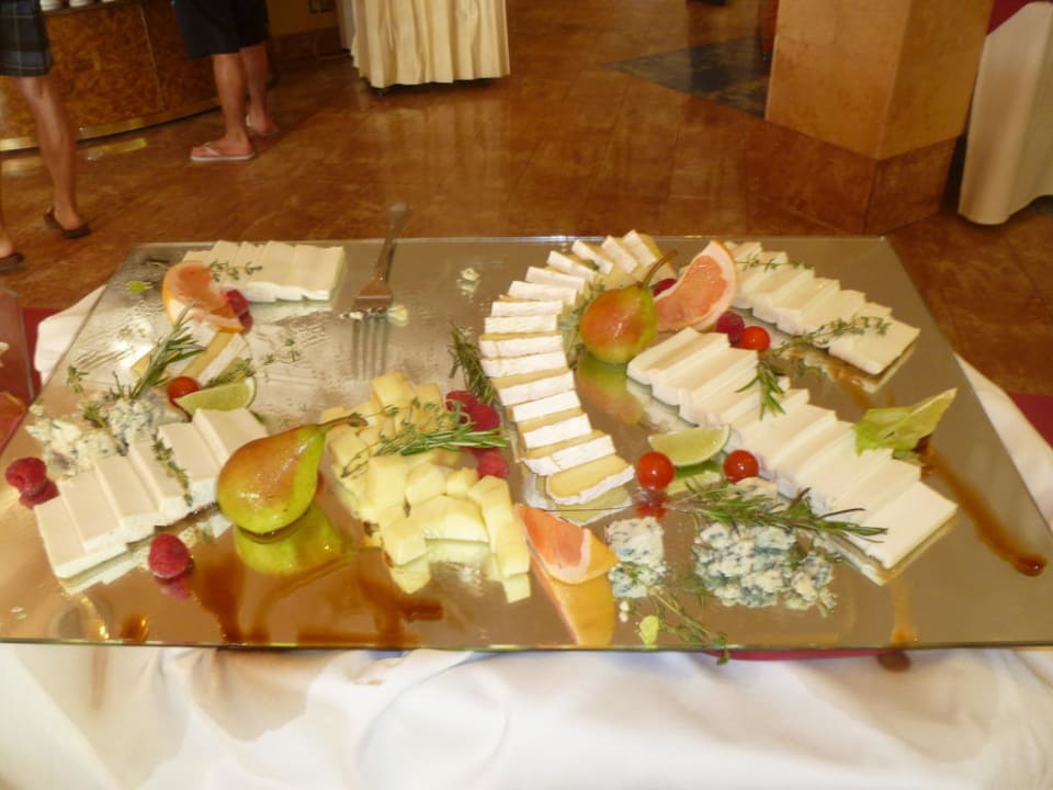 Käseplatte am Abend Hotel-Apartamentos Blau Parc