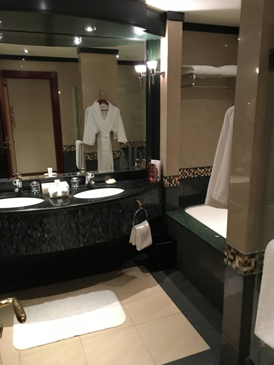 Bad Grand Hyatt Dubai