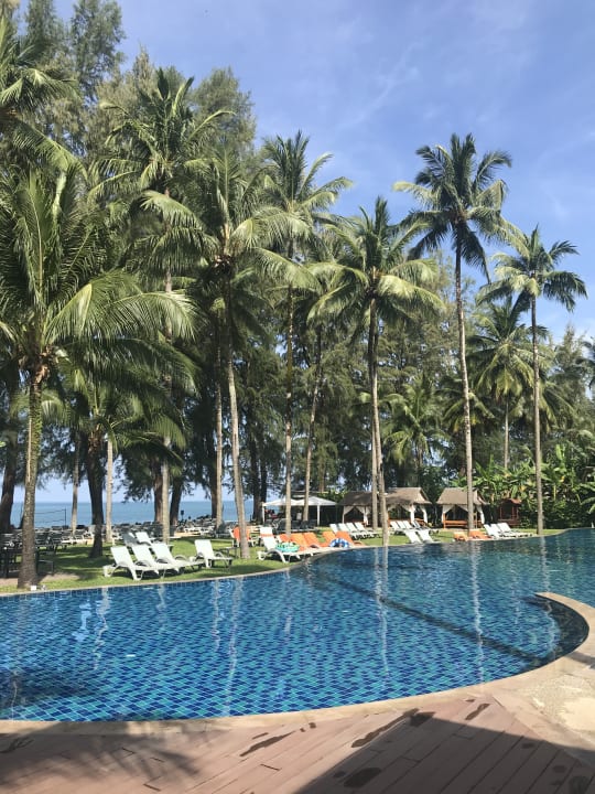 Pool Outrigger Khao Lak Beach Resort