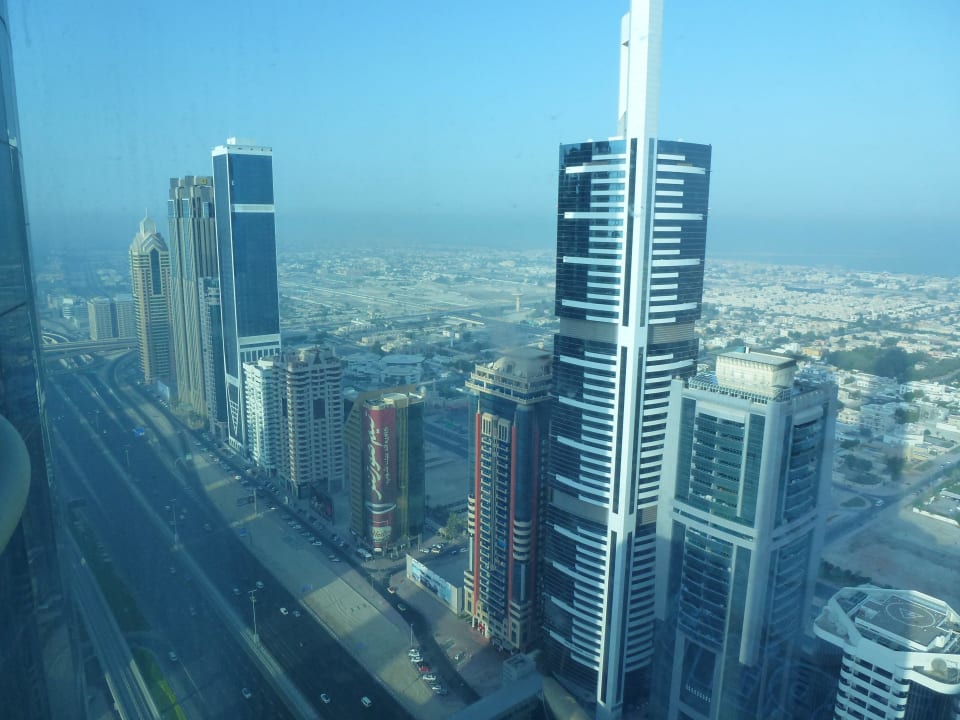 Sheikh Zayed Road Rose Rayhaan by Rotana