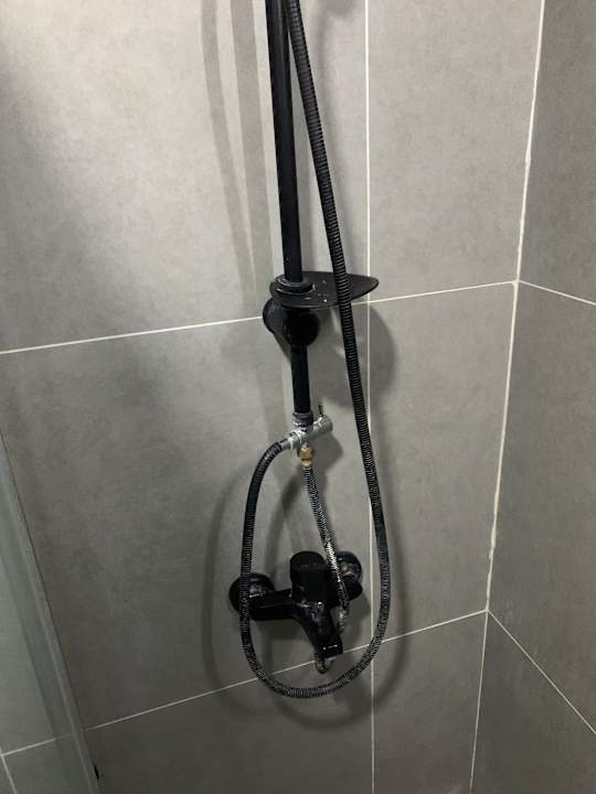 Zimmer lily airport otel