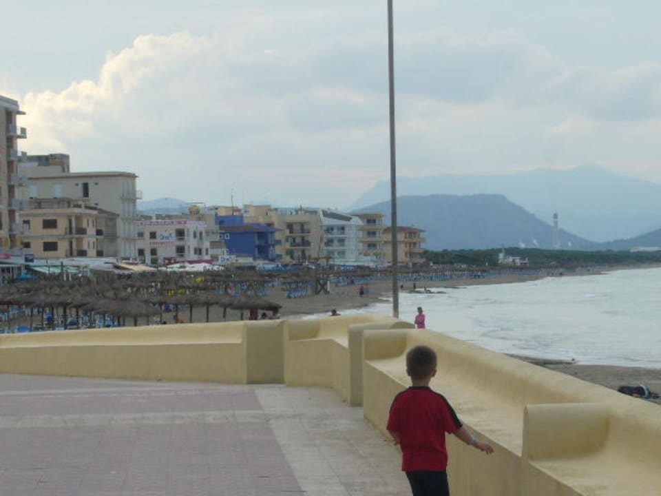 Ansicht der Strandpromenade Grupotel Picafort Beach