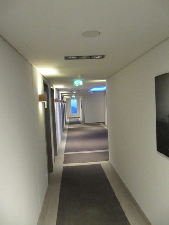 Flur von Zimmer 917 aus gesehen Mercure Hotel Hamburg Mitte