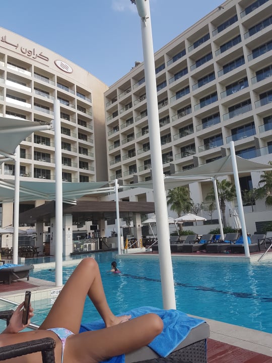 Pool Crowne Plaza Hotel Yas Island