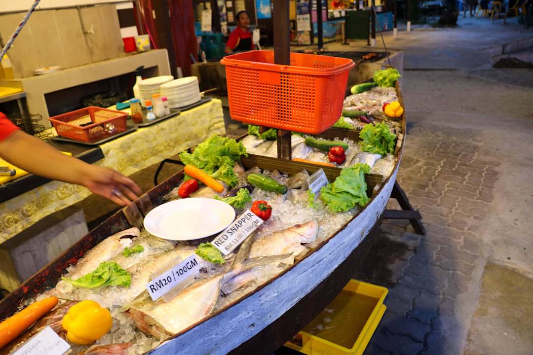 Frisches BBQ  The Reef Chalets Perhentian