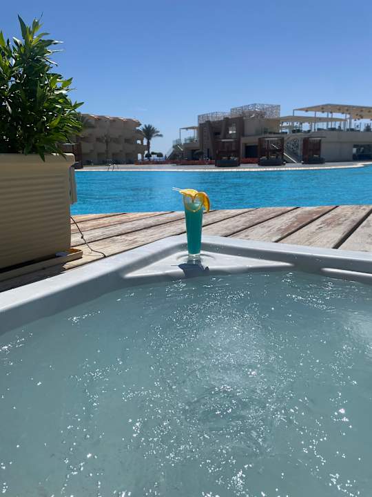 Pool The V Luxury Resort Sahl Hasheesh