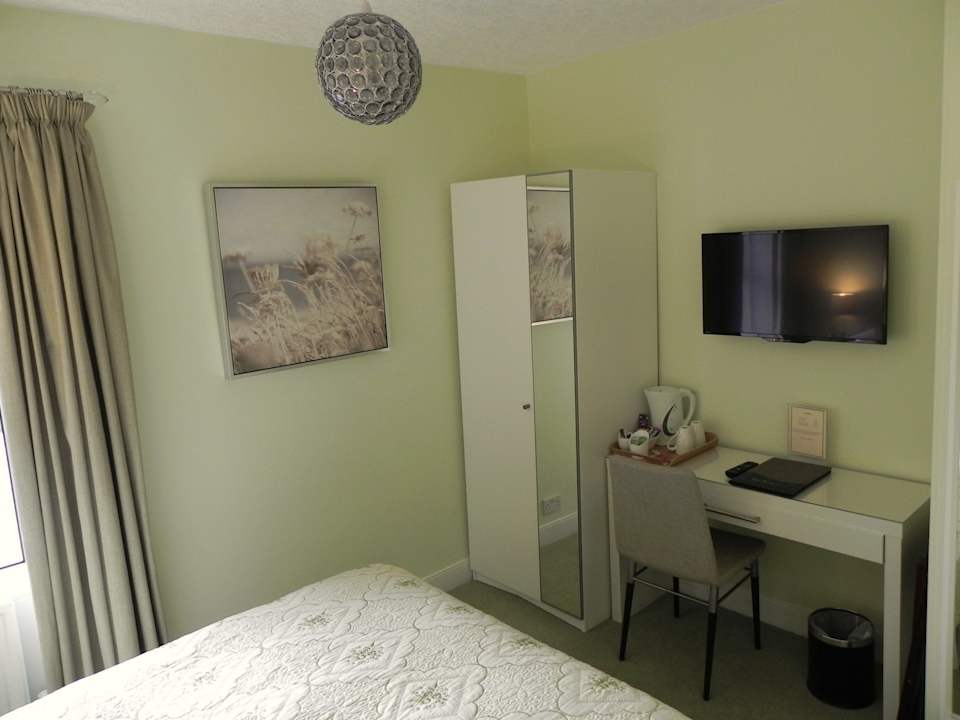 Zimmer Hotel Shelleven Guest House