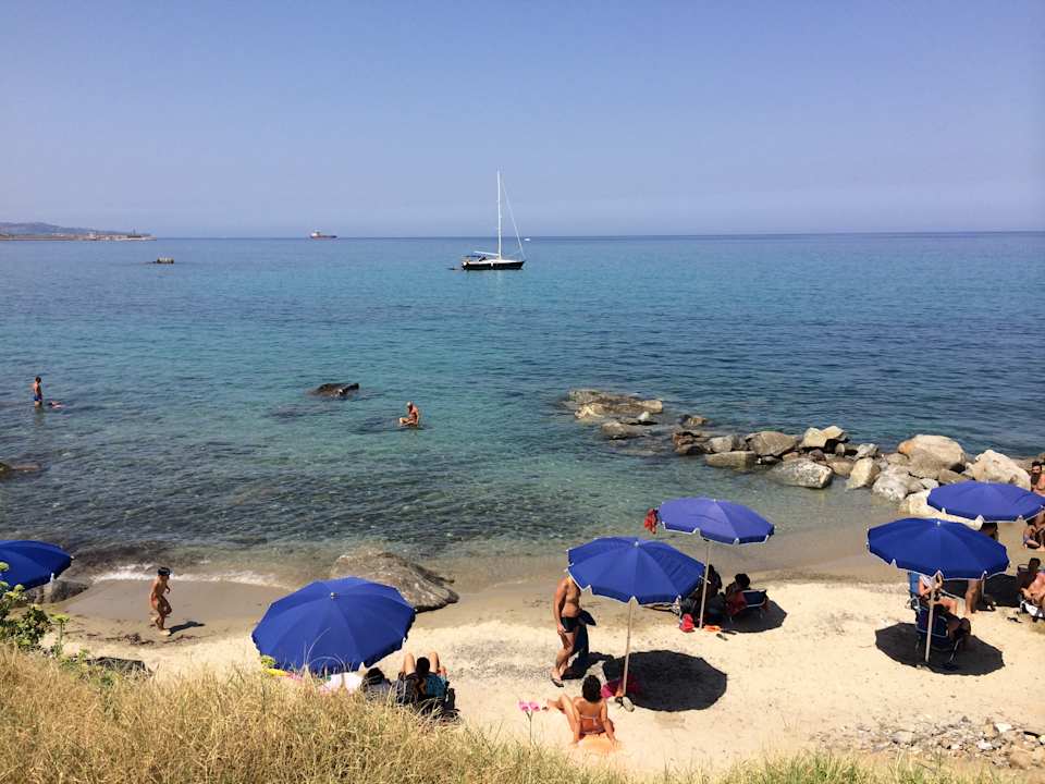Strand Residence Pietre Bianche - ApartHotel