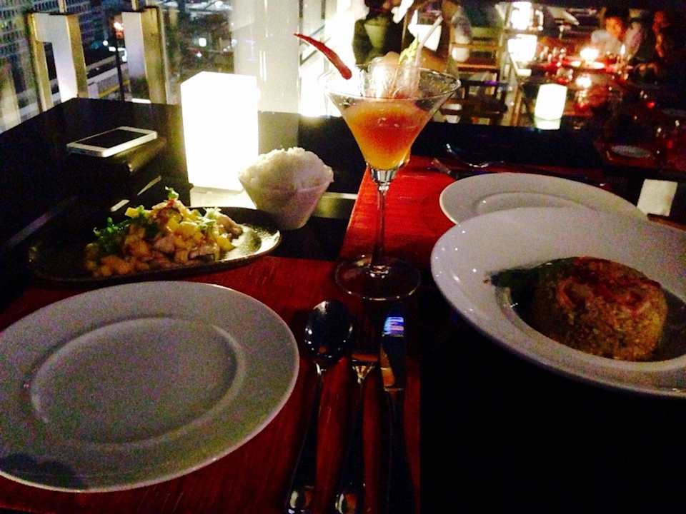 Rooftop-Restaurant des Hotels. Centara Watergate Pavillion Hotel Bangkok