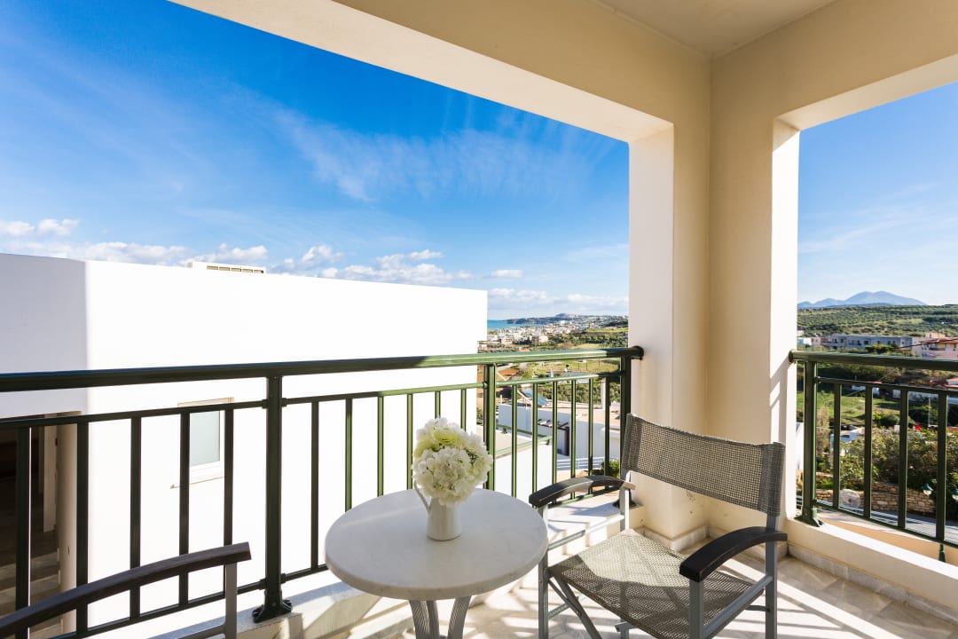 Zimmer Radamanthy's Hotel Apartments