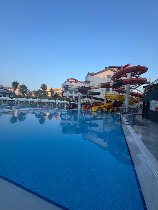 Pool Grand Seker Hotel