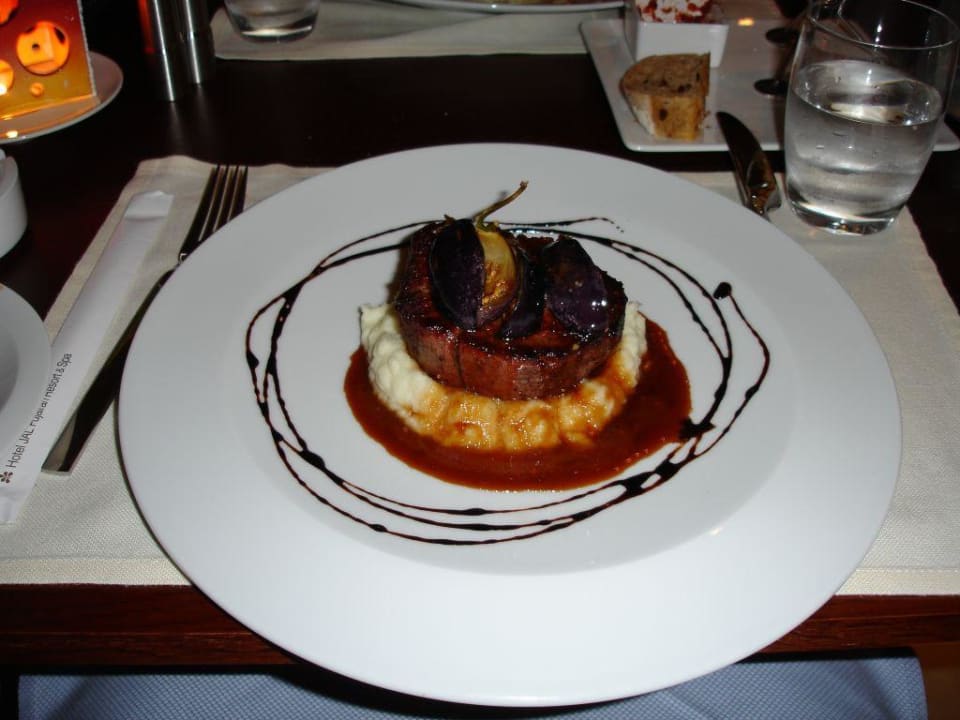 Reeb-Ey Radisson Blu Resort Fujairah