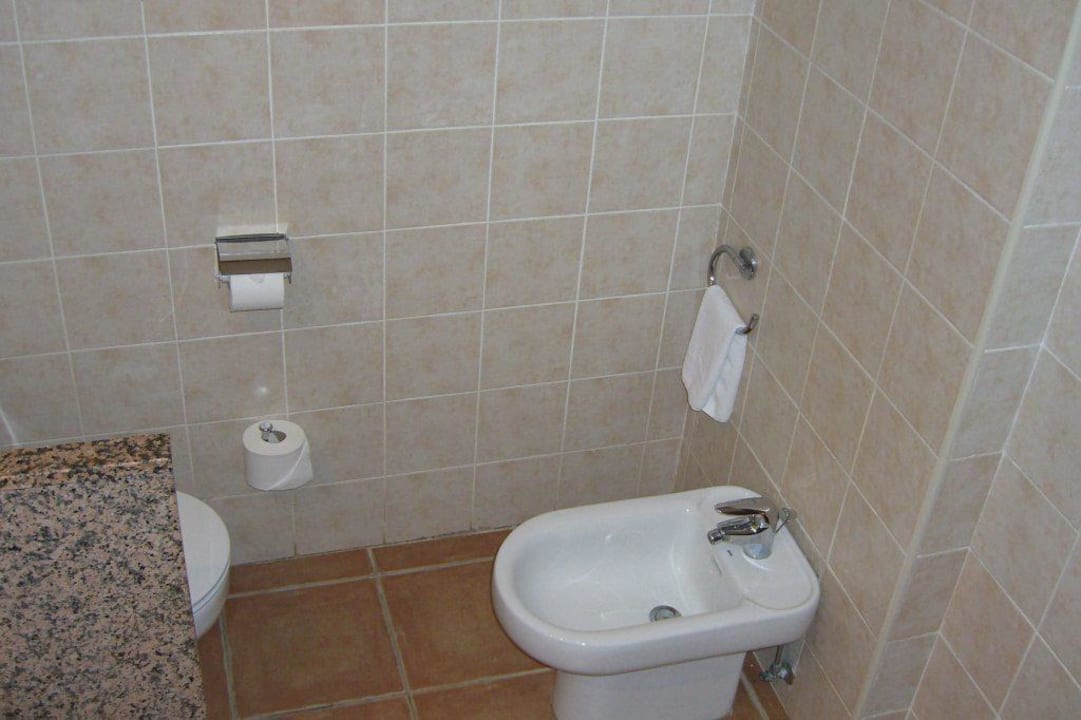 Bidet gegenüber der Toilette Occidental Jandía Playa